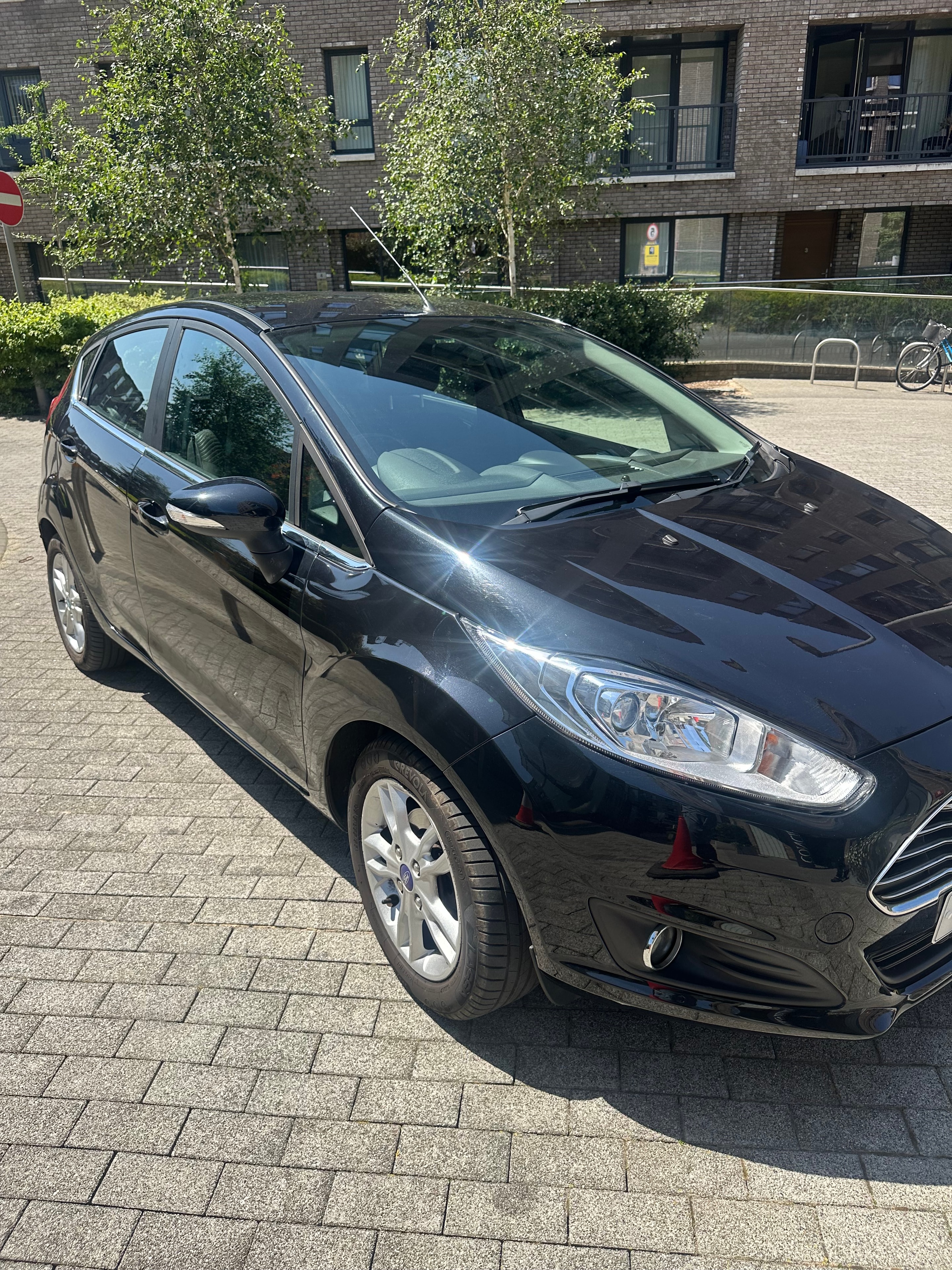 Black Ford Fiesta available from Dreamcarzz 4u