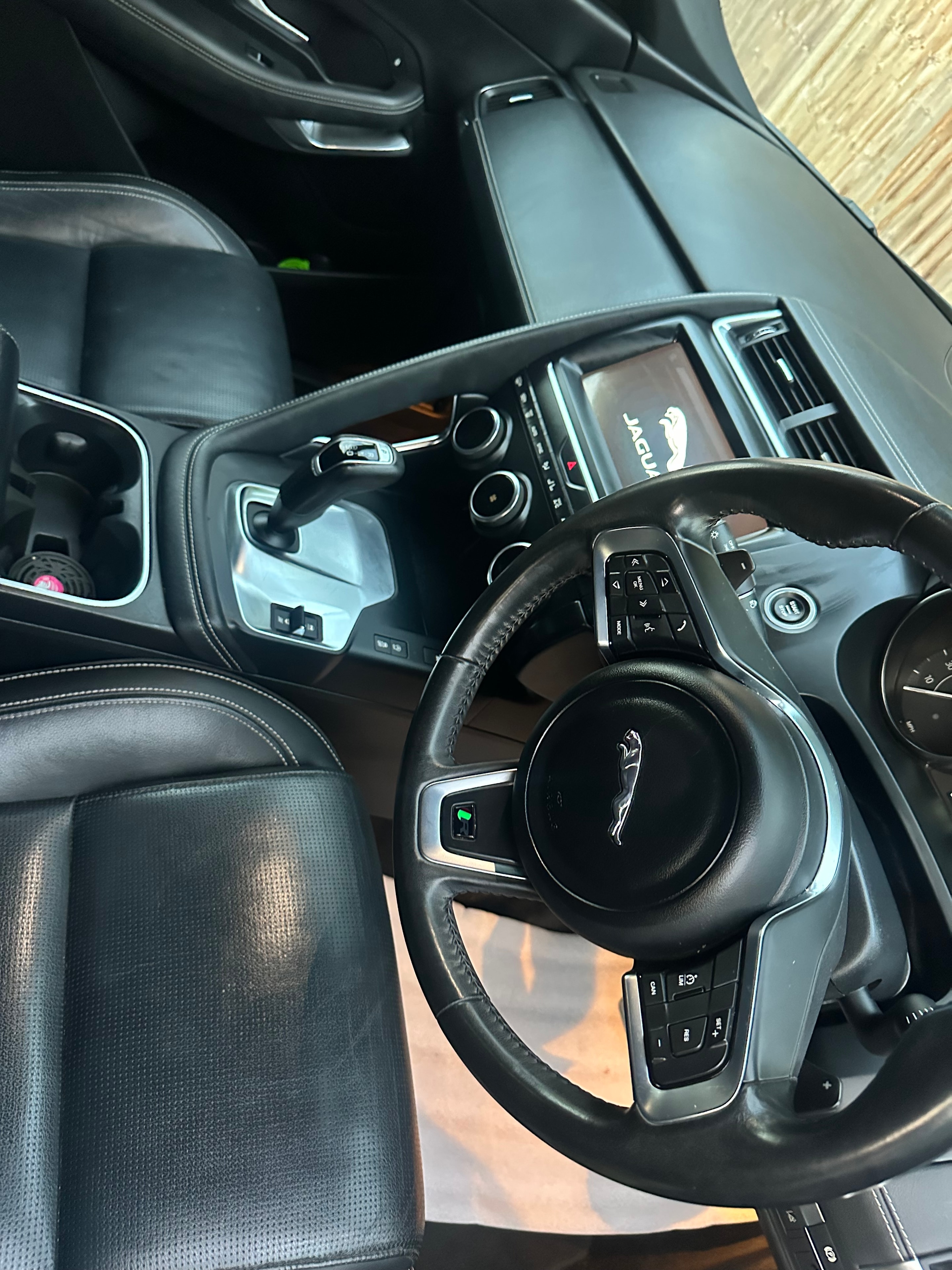 Jaguar E-PACE driver cockpit, steering wheel and dashboard